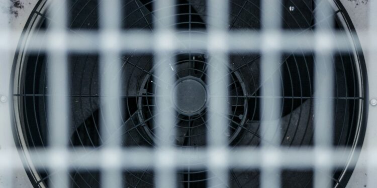 Jak kontrola wilgotności wpływa na efektywność energetyczną w przemyśle